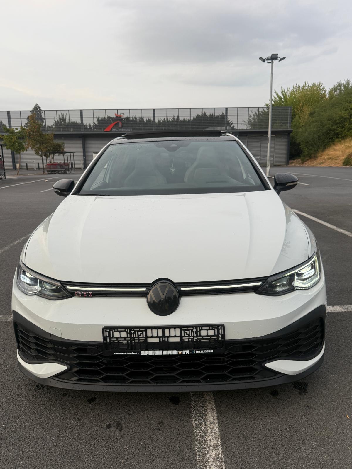 Volkswagen Golf GTI vue avant